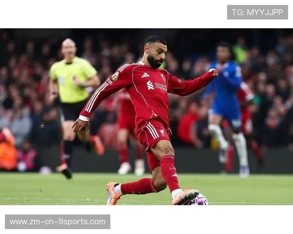 利物浦反击启动，萨拉赫内切完成射门