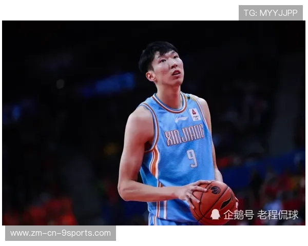 周琦抢断暴扣，新疆防守如铁墙：场上防守哲学的光影瞬间